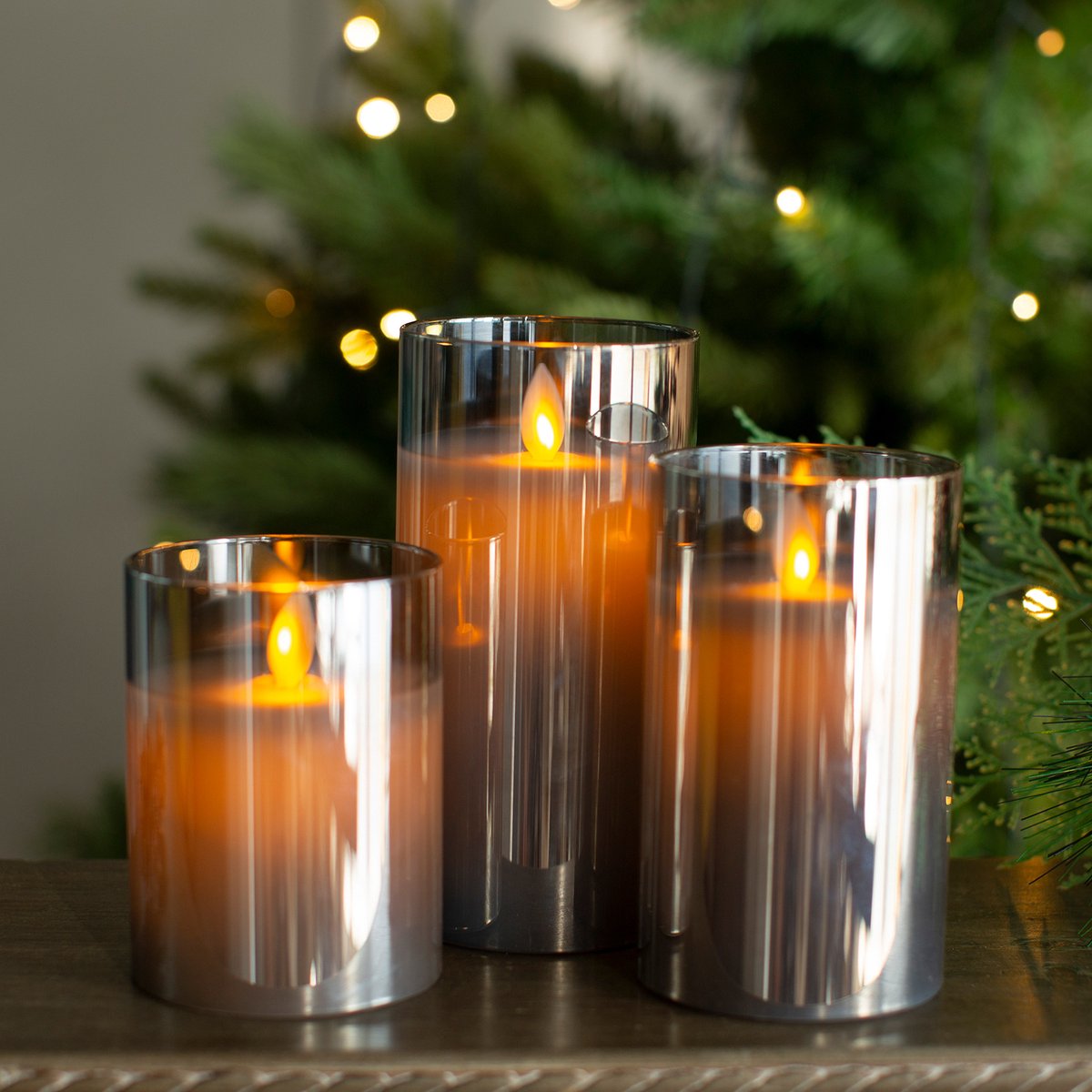 Aurae Led-Kerzen mit beweglicher Flamme - Led-Kerzen mit Fernbedienung - 3 Stück im Glasgefäß - Echtes Wachs - Led-Kerzen mit flackernder Flamme - Led-Kerzen mit Batterien