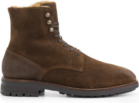 Travelin' Hosio Herren-Schnürstiefel - Lammy-Wollfutter - Cognacbraunes Wildleder
