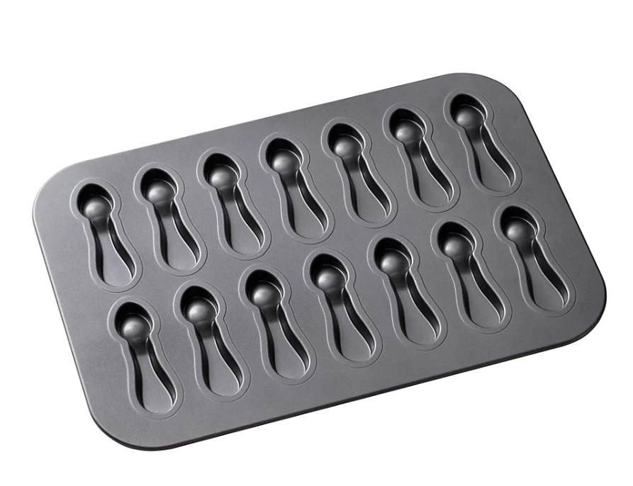 Chicago Metallic - 14 Löcher - löffelförmige Keksform - Antihaftbeschichtung - Schwarz -.
